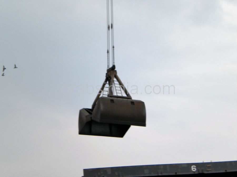Wire Rope Clamshell Grab - 6